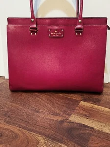 Kate Spade Handtasche rot magenta Leder Wellesley Durham Reißverschluss oben Beuteltasche neu - Bild 1 von 9