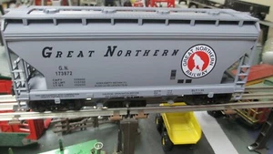 NIB, Lionel 17007, Great Northern Railway Two-Bay Hopper - Picture 1 of 9