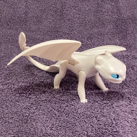 How To Train Your Dragon - Light Fury Dragon - White w/Blue Eyes Dreamworks Cover