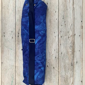 Lululemon Yoga Mat Bag, Midnight Tulle Multi Blue NEW NWT $58 - Picture 1 of 6