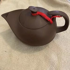 Chinese Zisha Clay Teapot - Picture 1 of 4