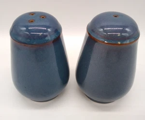 Denby Blue Stoneware Salt & Pepper Shakers/Pots. 11.5cm Tall. VGC - Imagen 1 de 12