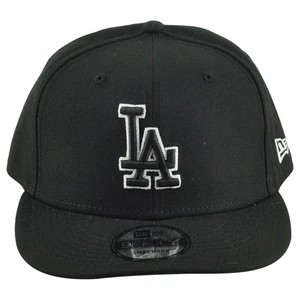 Gorra New Era 9Fifty 950 Los Angeles LA Dodgers Flat Bill negra para adultos con cierre a presión - Imagen 1 de 4