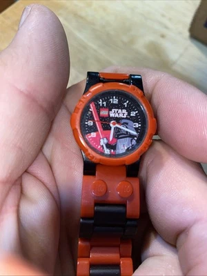 乐高星球大战手表达斯·维德黑色红色灰色 — 第 1/4 张图片