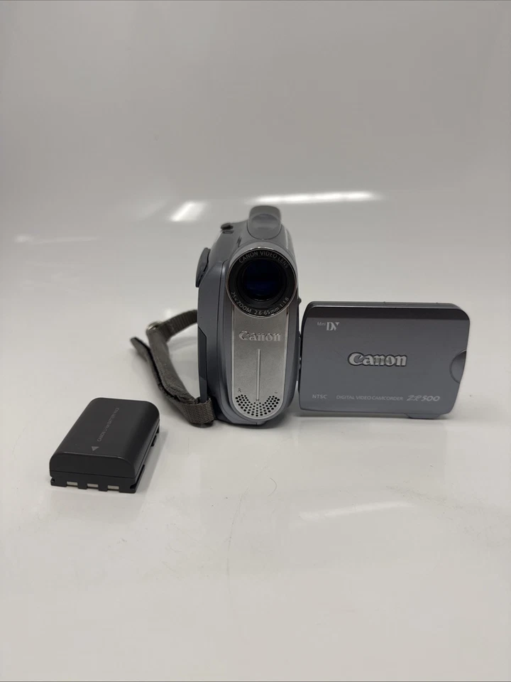 Canon ZR500 MiniDV Digital Video Camcorder Silver Handheld Camcorder Untested!! - Image 1 of 4