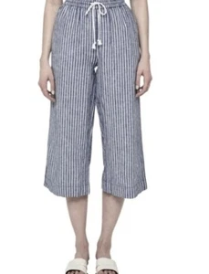 NEW Beach Lunch Lounge Women's Margot Capri Cropped Pants Blue White Stripe Med - Picture 1 of 4