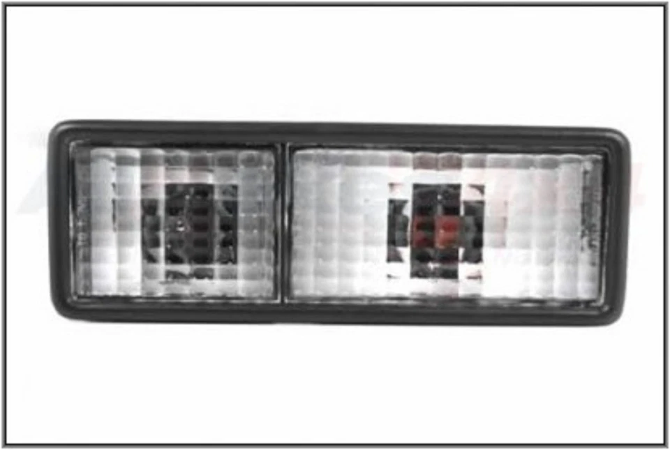 Лампа заднего бампера для правостороннего пассажира Land Rover Discovery 1 1994-1999 AMR6510W  - Изображение 1 из 1
