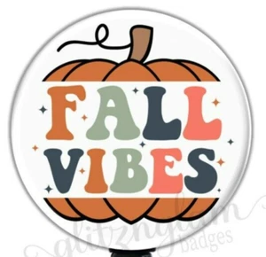 Fall Vibes einziehbare Abzeichenrolle, süßer Kürbis Ausweishalter Clip - 638 - Bild 1 von 7