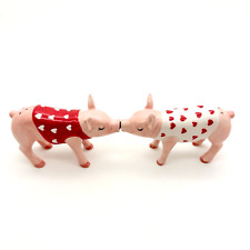 Kissing Pigs Magnetic Snout Salt Pepper Shaker Set Preowned Stoppers Chip On One