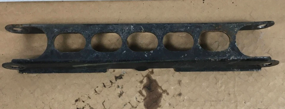 Brazo de control trasero derecho BMW 328XI RHD 2007-2009 676347703 OEM. Foto 1 de 4