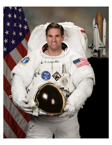 Foto ritratto 8x10 astronauta NASA Gregory Errol Chamitoff su 8,5 su 8,5" x 11" - Foto 1 di 1