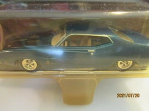1:64 Johnny Lightning Muscle Cars 1970 Ford Torino blue - Bild 1 von 2