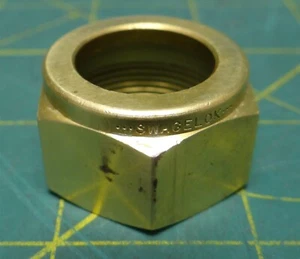 Swagelok Brass Nut For 1" Tube Pipe Fitting B-1612-1 1.06" Hex Width 0.5" Height - Picture 1 of 3