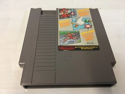 Cartucho NES 3 en 1 Super Mario Bros / Duck Hunt / World Class Track Meet Foto 1 de 2