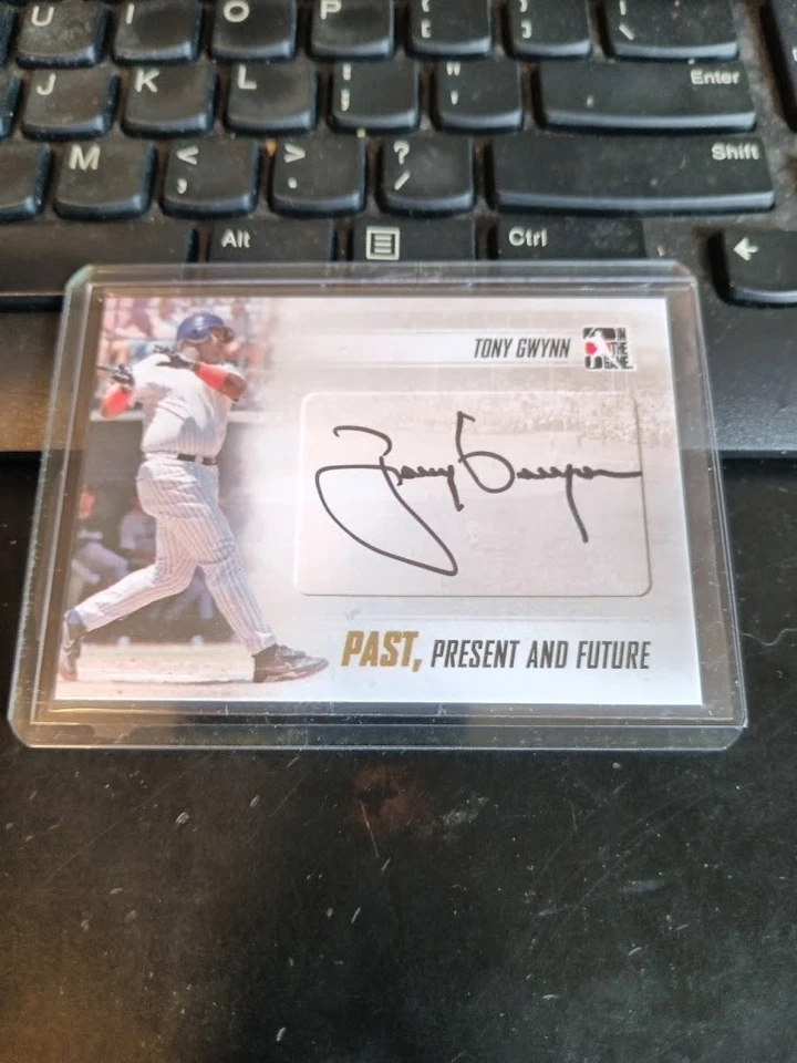 2013 ITG Past Present and Future Tony Gwynn Autograph Signed Padres - Image 1 of 1