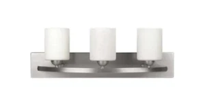 Canarm Hampton Waschtisch mit 3 Lichtern in gebürstetem Zinn - IVL370A03BPT - Bild 1 von 1