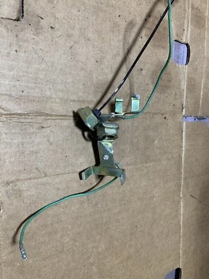 Honda cm400 cm 400 1981 personalizado cm400c faro tuercas de tierra herrajes Foto 1 de 4