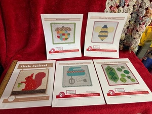 Juego de 5 Mini Patrones de Edredón Ardilla Mezclador de Mano Descascarillamiento Guisantes Miel Abeja Bellota - Imagen 1 de 6