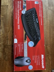 Microsoft Wireless Optical Desktop 3000 Keyboard & Mouse - Picture 1 of 4