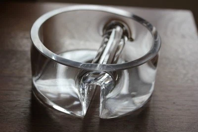 Schwere Glasschale mit Abtrennung f. Nüsse, Süssigkeiten .../Dekoglas 14 x 7 cm - Bild 1 von 4