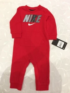 Nike Baby Jungen roter Langarm Strampler (Größe:12 Monate) - Bild 1 von 3
