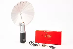 Reflector de flash plegable Leica Leitz Wetzlar Synchronblitzer con cable en caja V24 - Imagen 1 de 7