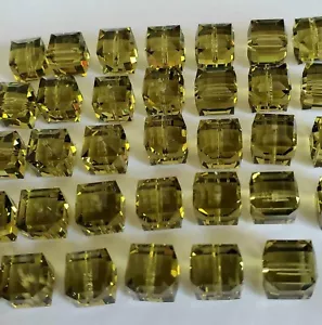 Vintage Swarovski 5601 8mm cube beads, Khaki (6pcs) - Picture 1 of 3