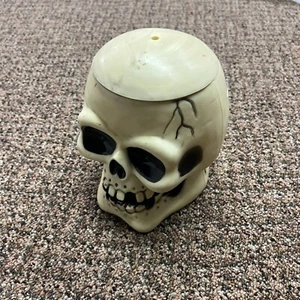 Great American Fun Corp ANIMATED Halloween Skull - Picture 1 of 5
