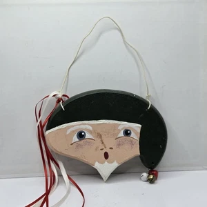 Ornamento Babbo Natale in legno dipinto a mano di Holli-Daze Arti e Mestieri  - Foto 1 di 23