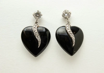 Orecchini A Cuore -pendenti in giada nera e argento - Immagine 1 di 4