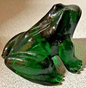 Vintage dunkelgrüner Glas Mosser Frosch Figur Briefbeschwerer selten beschädigungsfrei - Bild 1 von 14