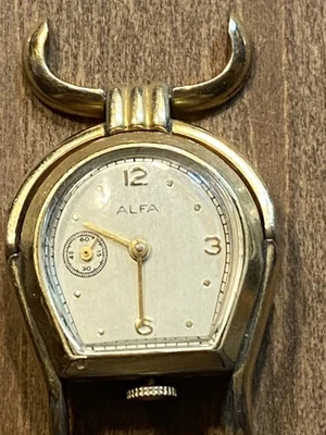 1943 Rare 17J ALFA "Horseshoe" Watch with Sub-second @ 9 and Running!! - Photo 1/4