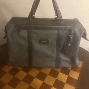 Tumi Astor San Remo Reisetasche - (grau). UVP 799 $ selten nie benutzt - Bild 1 von 8