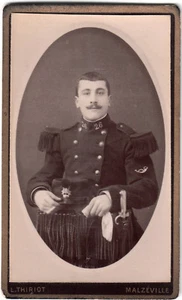 Cdv.Militaire.Soldat.26ème.épée.L.Thiriot Photographe à Malzéville.Photo.Argent. - Picture 1 of 2
