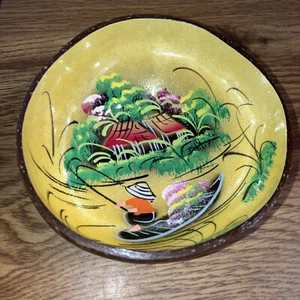 Cuenco pintado decorativo vintage con cáscara de coco, escena china 2-1/2" x 5" - Imagen 1 de 7