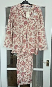 PRETTY BNWT MARKS & SPENCER PURE COTTON FLORAL PYJAMAS 8 14 16 - Picture 1 of 3
