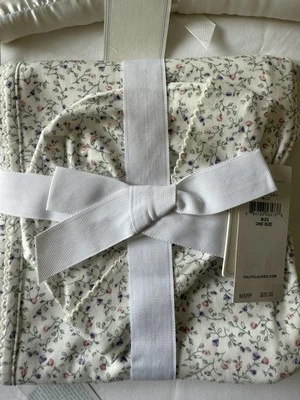 Ralph Lauren Delicada Manta Floral con Gorra a Juego y Percha de Satén Set de Regalo Foto 1 de 4