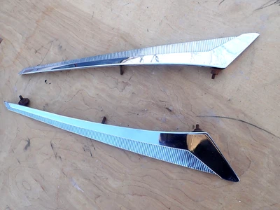 Pair 1958 Chrysler Hood Fin Ornament Emblem Beautiful Chrome New Yorker Saratoga - Image 1 of 4