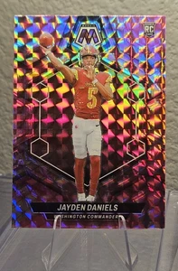 2024 Panini Mosaic Jayden Daniels Pink Camo Mosaic Prizm RC #302 Commanders - Picture 1 of 2