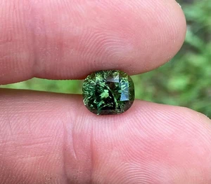 Certified 4.57Ct Natural Green Apatite loose gemstone, cushion , origin Nigeria - Picture 1 of 10