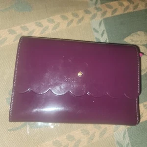 KATE SPADE Lily Avenue Patent Leather Kieran Trifold Wallet - read description - Picture 1 of 11