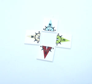 4x LEGO® Fliese/Kachel 2x2 mit Windrichtungen Kompass 3068bpb0354-7 NEU Weiss - Bild 1 von 1