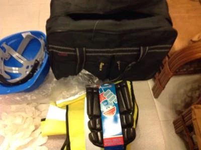Site Safety Equipment With Nice Heavy Duty Holdall - Image 1 of 4