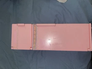Frigorifero BARBIE 1987 rosa scintillante Mattel vintage anni 80 - Foto 1 di 11