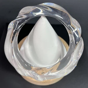 Clear Lucite Bangle Bracelet Wavy Chunky Translucent Big 8” Vtg Mod Retro - Picture 1 of 8