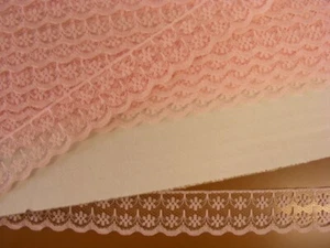 Flat Lace Pink - 30 metres (133) - Picture 1 of 1