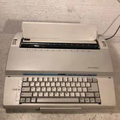 Sears AX-80 Electronic II Typewriter W/Integral Handle Keyboard Cover Tested - Image 1 of 4