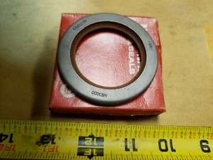 NOS GENUINE NATIONAL 6960 WHEEL SEAL SHIPS FREE! - Picture 1 of 4