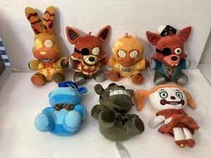 Five Nights at Freddys PLUSH LOT OF 7 Five Nights At Freddy's - Picture 1 of 21