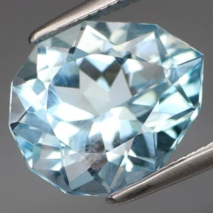 4,18 quilates. ¡Color encantador! Piedras preciosas sueltas de topacio azul suizo Brasil buena forma y LIMPIAS - Imagen 1 de 4